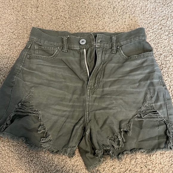 American eagle highest rise mom short size 0 in Olive - Picture 1 of 4